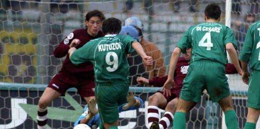 14 marzo 2004: il derby è biancoverde. Kutuzov ribalta la Salernitana