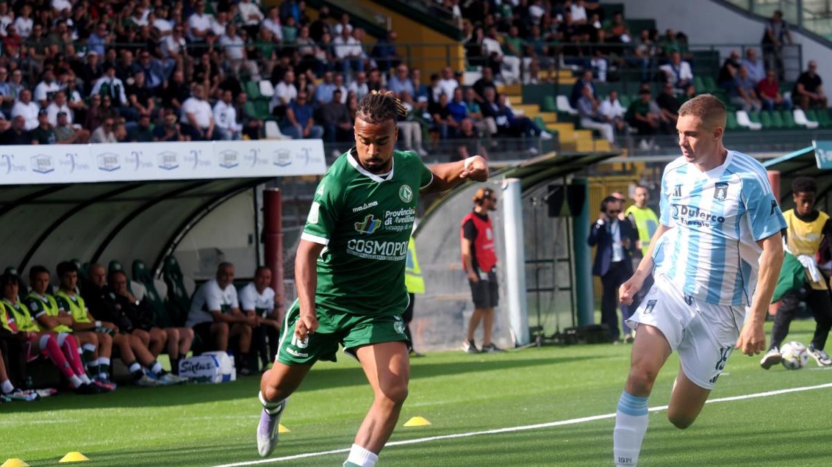 LIVE - Catanzaro-Avellino 0-0: 46', colpo di testa di Missori