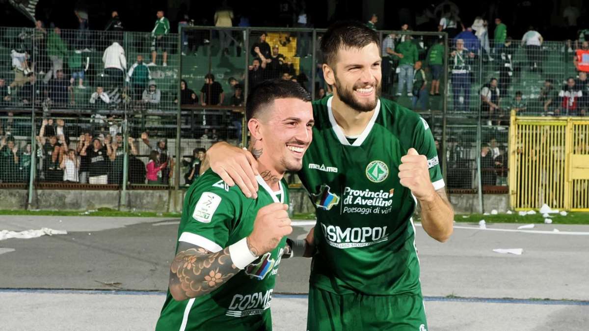 GdS - "Ad Avellino succede di tutto. Che Insigne! La Reggiana cede". Simic il migliore da rivedere Milani 