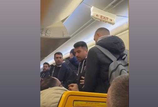 Bari travolto a Empoli, rissa sfiorata tra calciatori e tifosi baresi sul volo di ritorno