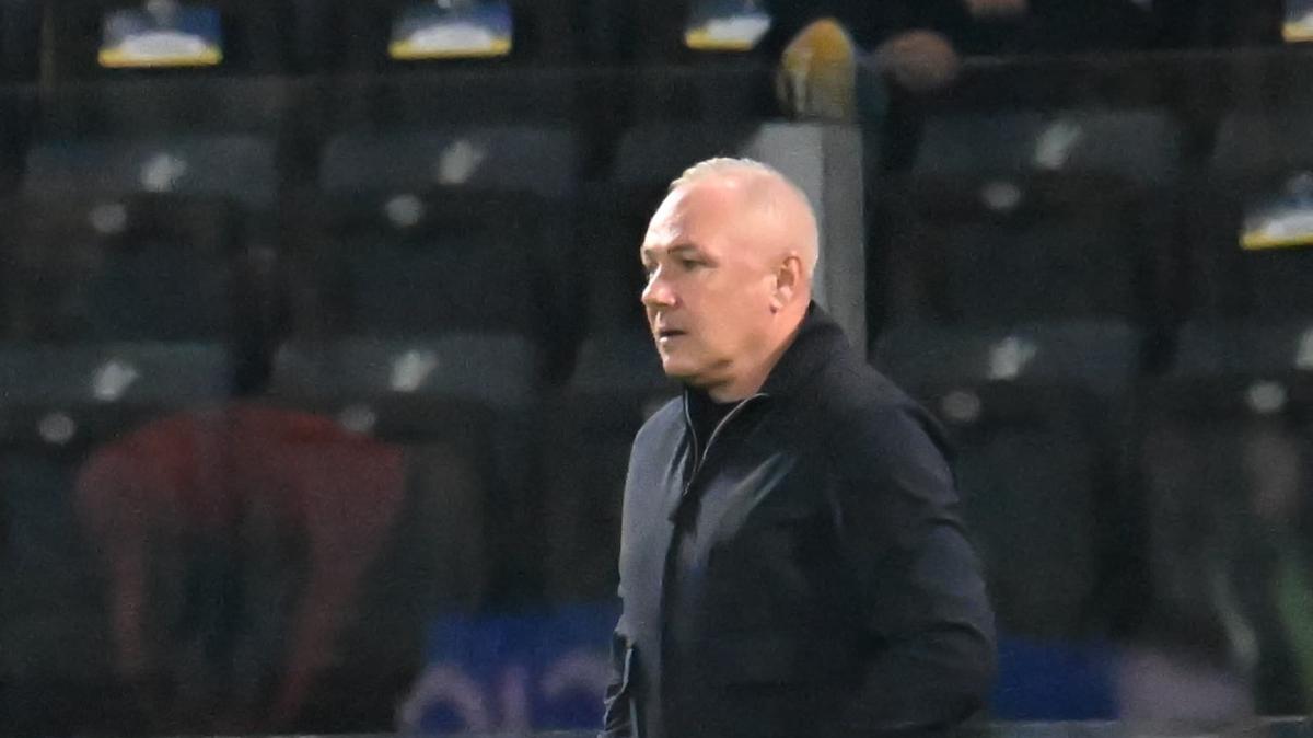 Frosinone, Alvini ci crede: "Lotteremo per la A, giocare mercoledì ci aiuta..."