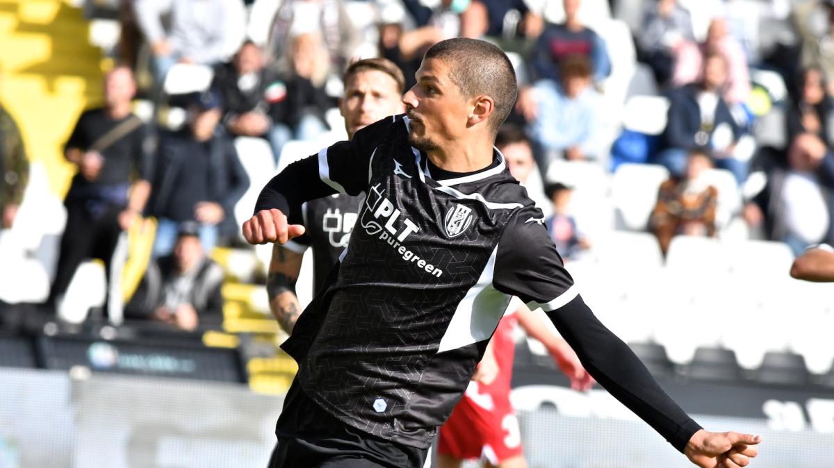 Serie B, posticipo: il Padova stende il Modena, Avellino a -2 dai playoff