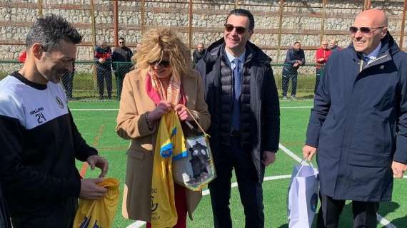 Inaugurazione del nuovo campo di calcetto nel carcere di Bellizzi. La Sandro Abate presente all'evento