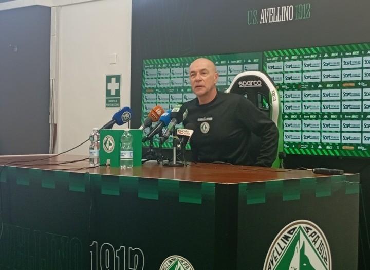 Ballardini: "Evitare la prima mezz'ora di Mantova. Simic probabilmente out, Missori e Sala in dubbio". Sul Bari e i tifosi...