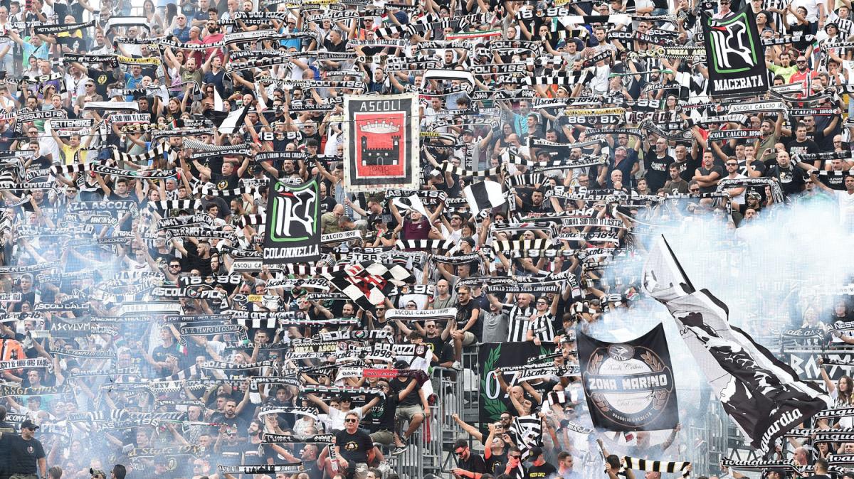 L'Ascoli piega il Brescia e vola in Serie B: niente da fare per Crespi