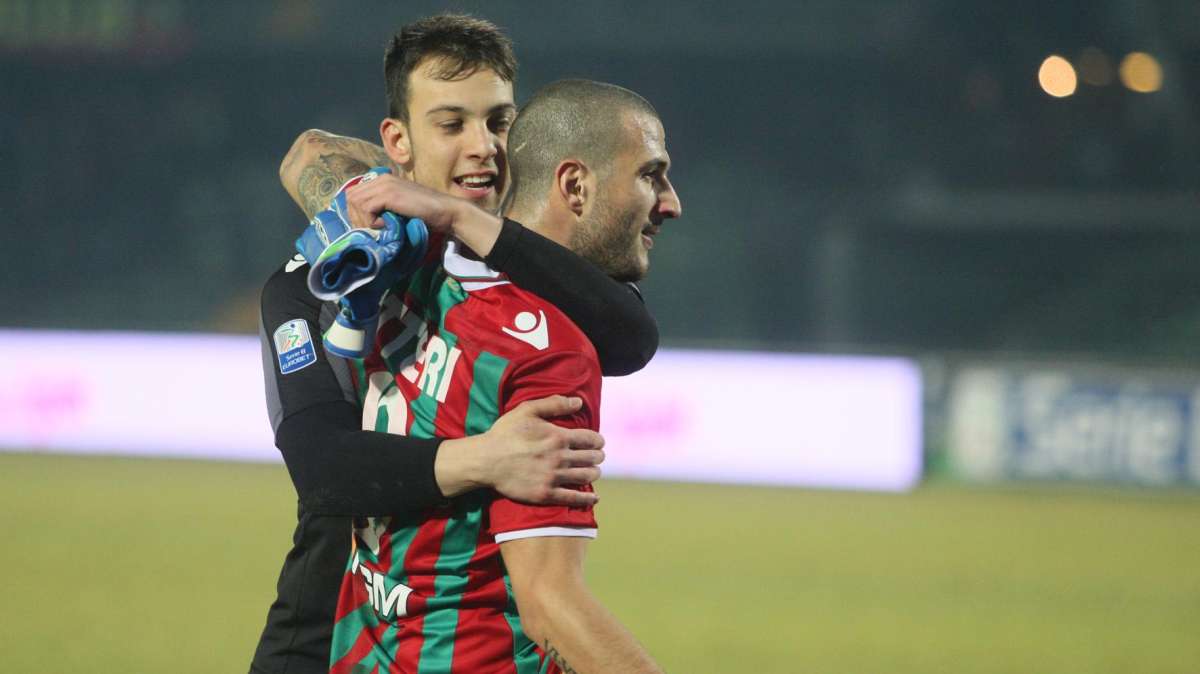 Da Zero a Dieci - Ternana-Avellino: il dominio numerico non basta, Brignoli salva la Ternana