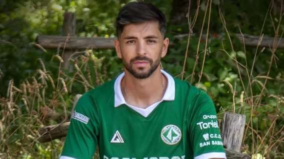 FOTO - Avellino, ecco la nuova maglia per la stagione 2024-25. Il comunicato 