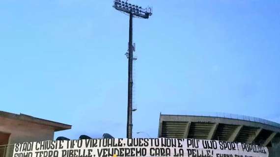 Stadi chiusi: la protesta di Curva Sud e Original Fans