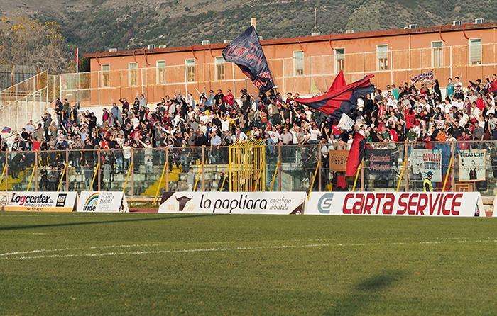 Sabato 14, Casertana-Avellino: la "partita dell'amicizia". Ecco i costi dei tagliandi...