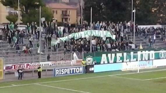 Striscione irpino per l'alluvione ligure