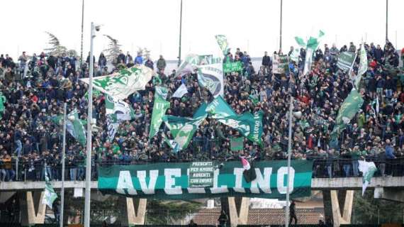 La Curva Sud torna sui fatti di Avellino-Verona: "Stanchi della vostra giustizia sommaria"