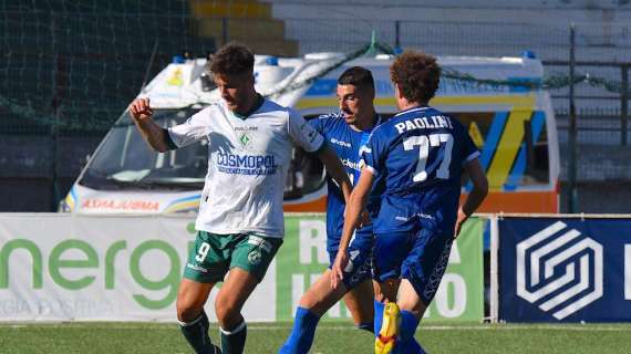 Brutti, sporchi e vincenti: l'Avellino riparte con un poker al Taranto (4-0)
