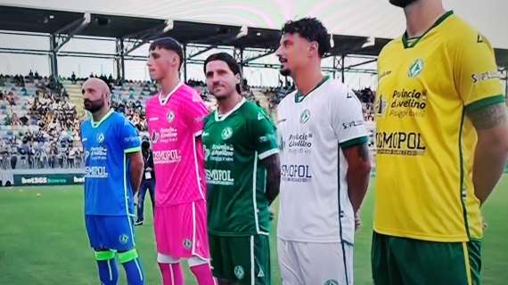 FOTO - Ecco le divise dell'Avellino 2025/26