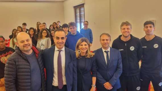 Avellino Basket, confronto e condivisione con gli studenti. Presenti coach Formato e Sabatino 