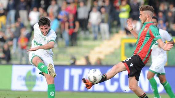 Avellino-Novara 2-1, le pagelle: Gavazzi superlativo! Ngawa dirige la difesa, vita dura per Asencio