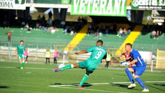 Avellino, sei reti all'FC Avellino: doppietta per Charpentier, fermi gli altri attaccanti