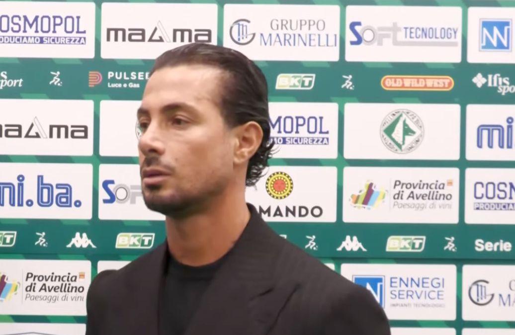 Izzo sui social: "Tutto chiarito con i tifosi, conosciamo il peso della maglia e vogliamo far bene"