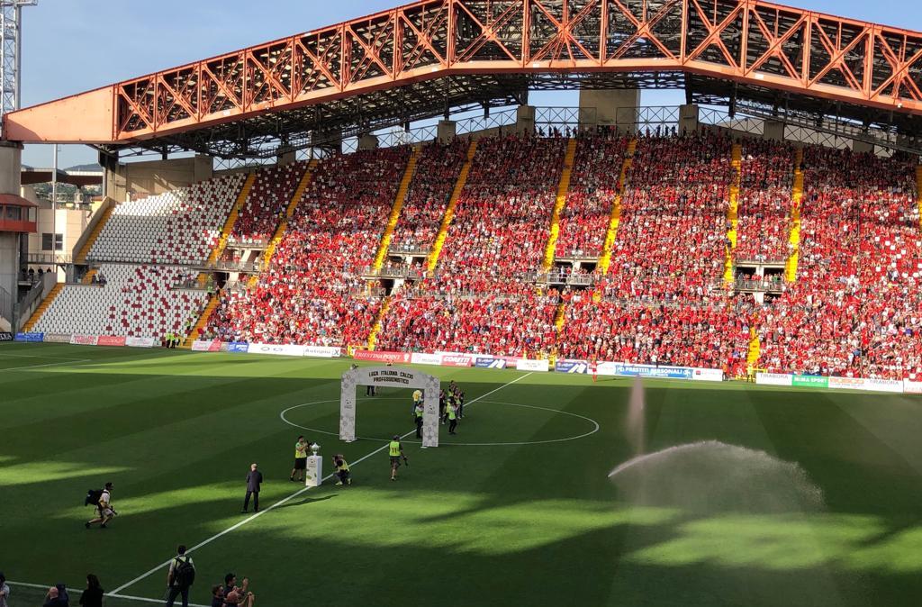 Nuovo caos in C: accuse di riciclaggio di denaro, la Triestina rischia il fallimento