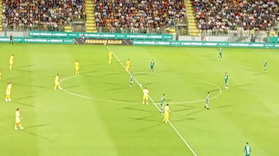 FISCHIO FINALE - Frosinone superiore, esordio da dimenticare per l'Avellino