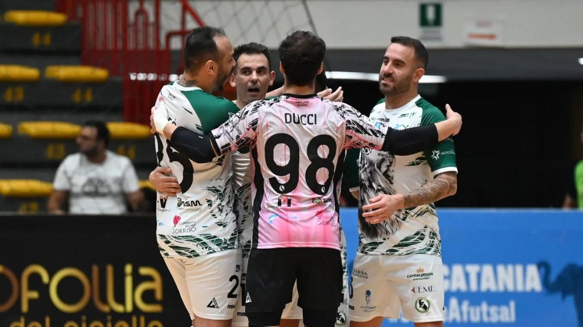 La Sandro Abate non molla mai. A 5 secondi dalla fine agguanta i campioni d'Italia
