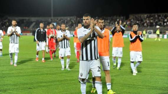 Serie B, l'Ascoli crolla a Foggia (3-0) e resta a -3 dall'Avellino