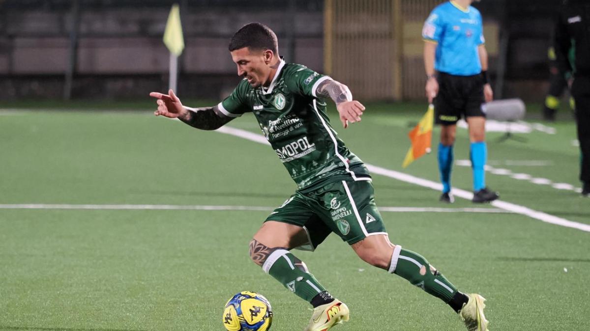 Il gol di Russo all'Entella nominato "Best Goal della 30esima giornata" - Notizia Avellino Calcio