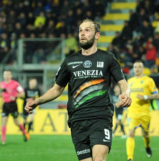 Playout Serie B: vince la Salernitana, ma Zigoni tiene in vita il Venezia (2-1)