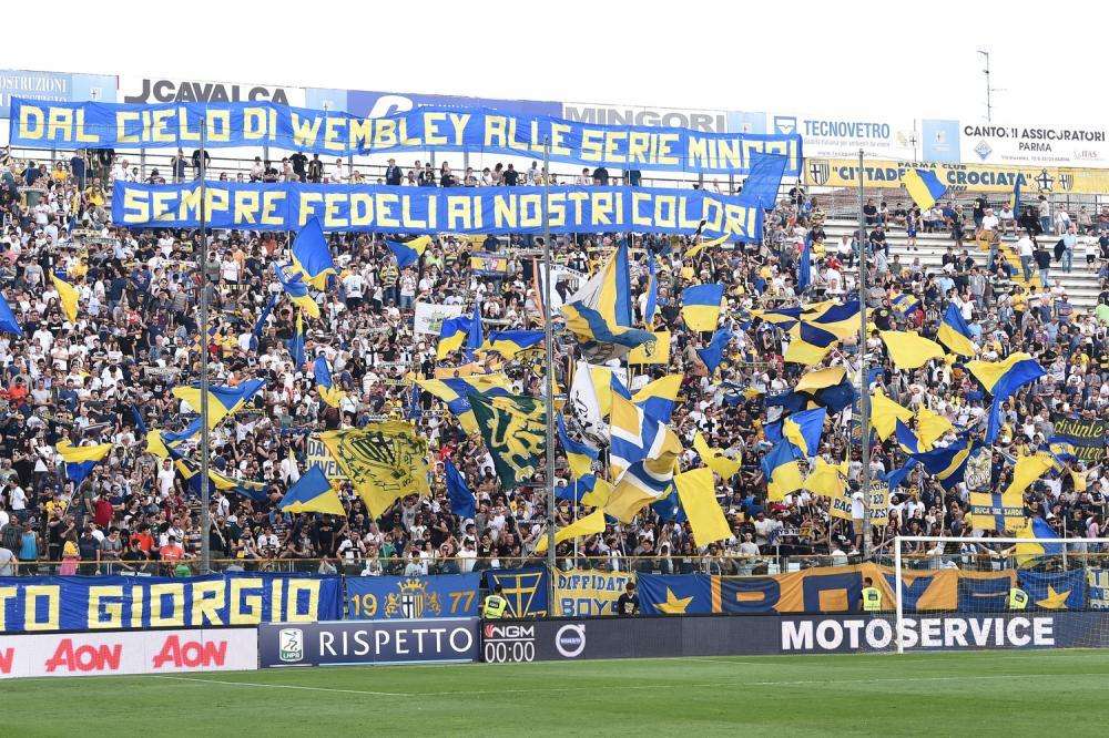 Il Parma festeggia la Serie A, serata di festa e commozione al Tardini