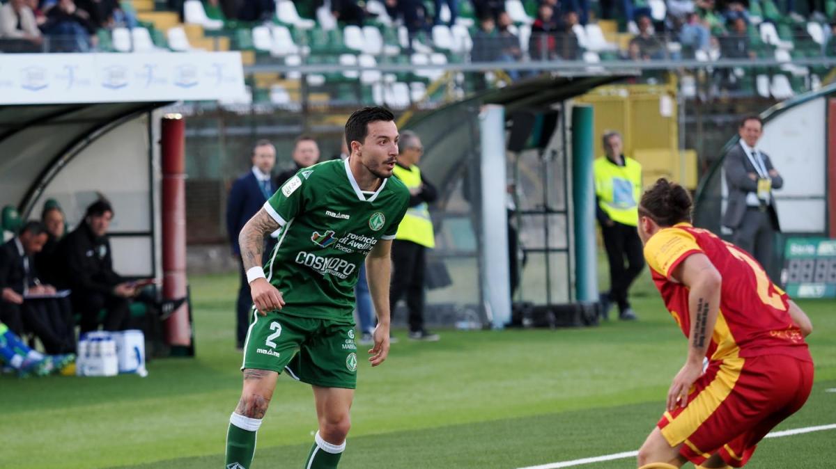 Catanzaro-Avellino, la sfida in numeri: calabresi quasi imbattibili in casa