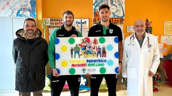 La Scandone in visita al reparto pediatrico dell'ospedale Moscati