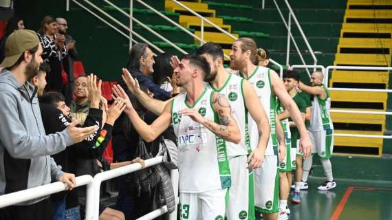 Delfes, ecco il bis: i lupi vincono a Pozzuoli 67-76