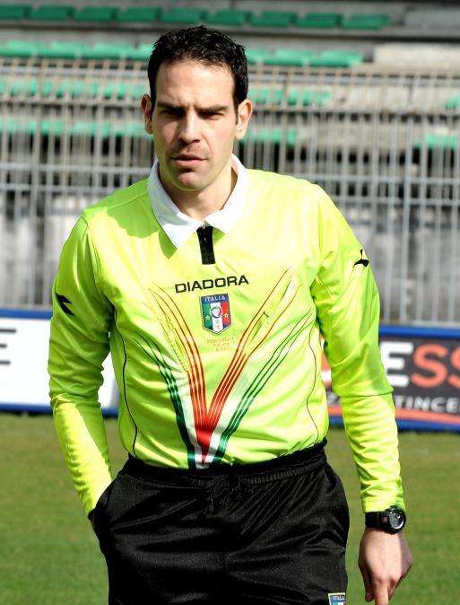 La moviola di Avellino-Bari: bocciato l'arbitro Marini, rigore per il Bari molto dubbio