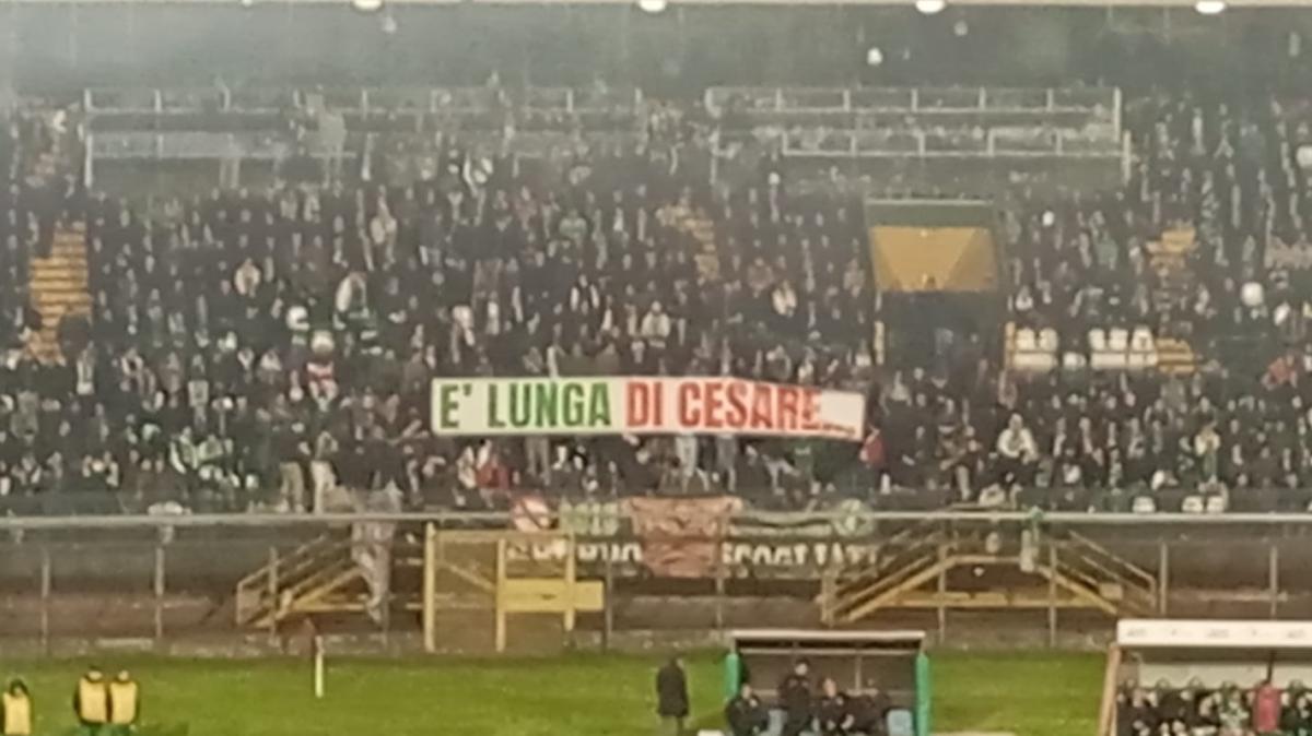 "È lunga Di Cesare": la rivincita dei tifosi irpini chiude i conti col passato