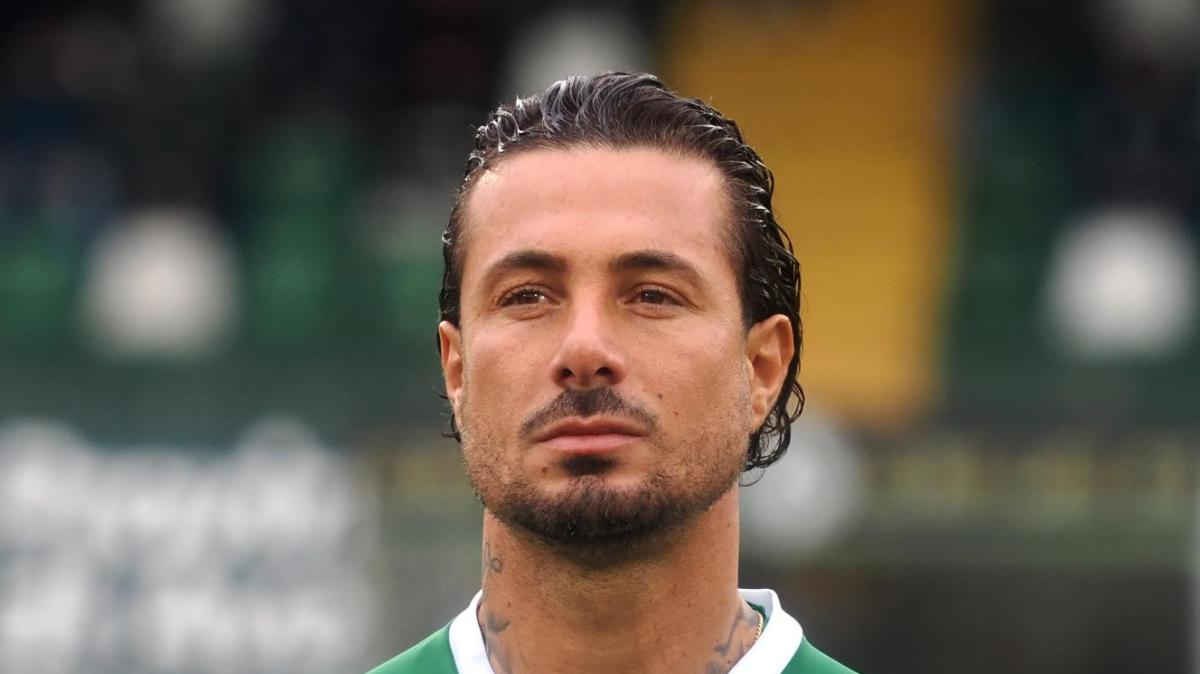 En plein Izzo: 3 gare titolare, 3 vittorie. Non segnava da 12 anni, dall'inzuccata contro Sarri