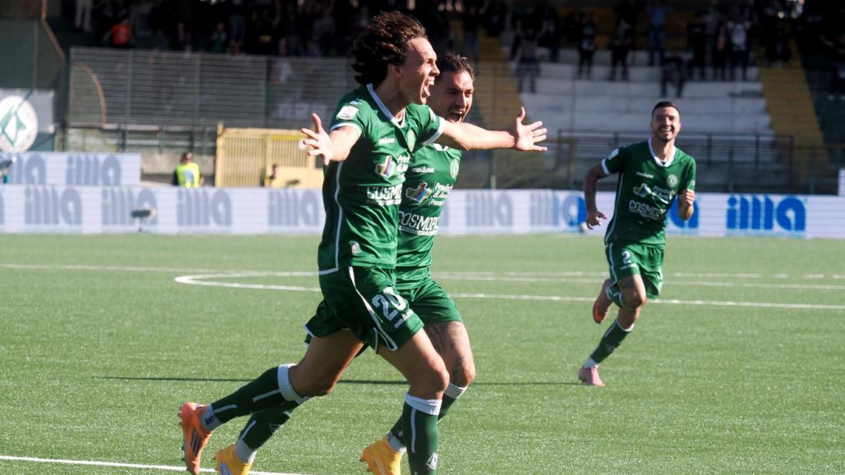 TuttoAv Award - Avellino-Reggiana, Palumbo balza in vetta. Insigne, new entry con vittoria