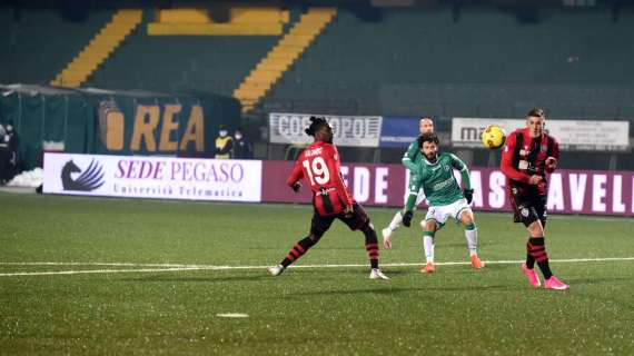 L'Avellino si sbarazza della Paganese (2-0): sesta vittoria di fila, la Ternana è più vicina (-7)