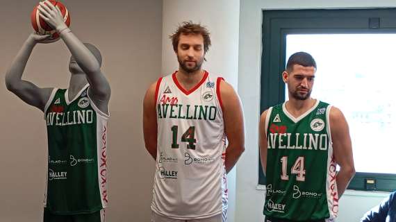 FOTO E VIDEO - Avellino Basket e Magma presentano le nuove divise per San Valentino. I dettagli