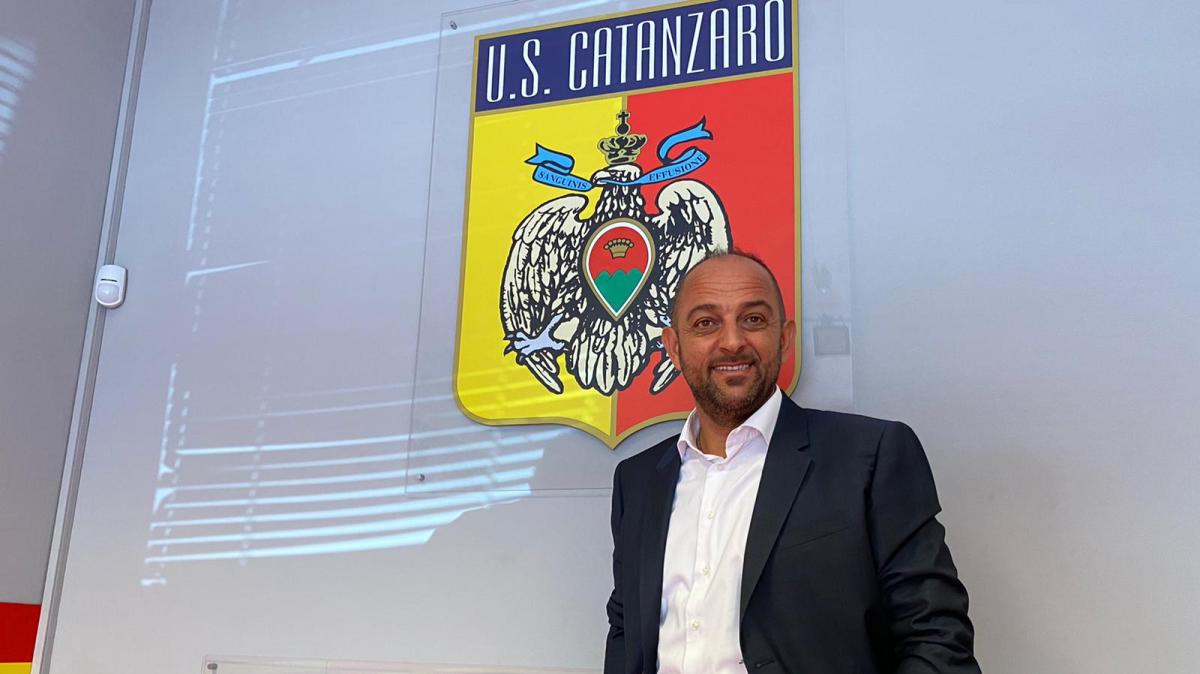 Foresti (dg Ternana) rivela: "Con l'Avellino contatti con un altro giocatore che ci interessa"