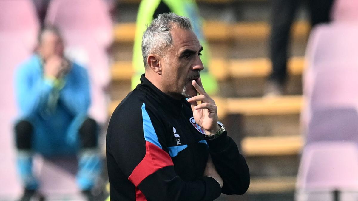 Catania, esonerato Mimmo Toscano nonostante la vittoria