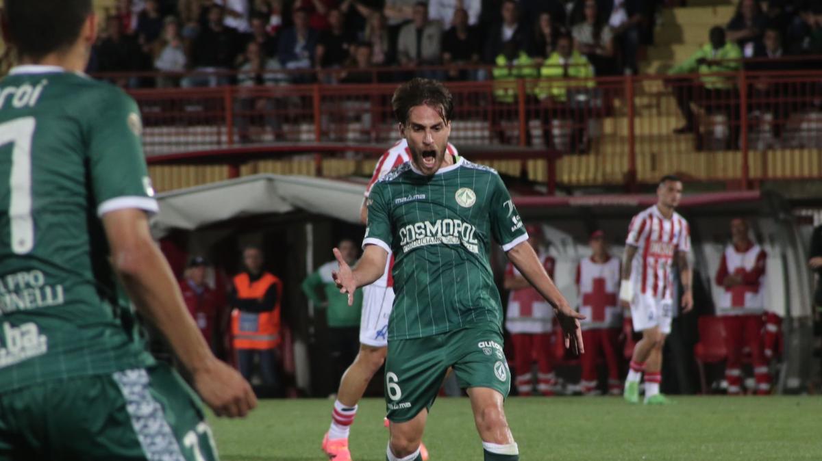 Kumi out e Palmiero scalpita: quale sarà il centrocampo dei lupi contro il Palermo?