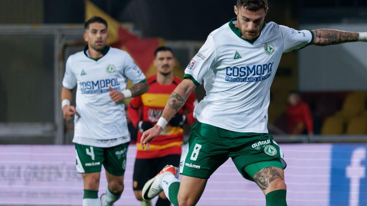 Il ritorno di De Cristofaro, domani match con la Primavera di Molino 