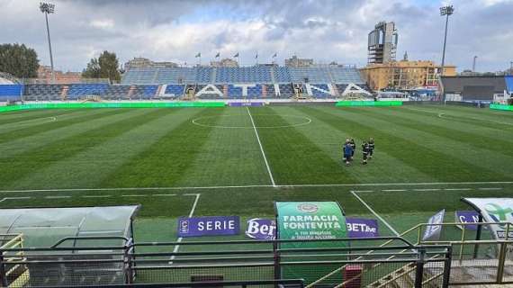 Patierno (che poi va ko), Gori e Sounas: l'Avellino si diverte a Latina (0-3) e recupera 2 punti al Benevento