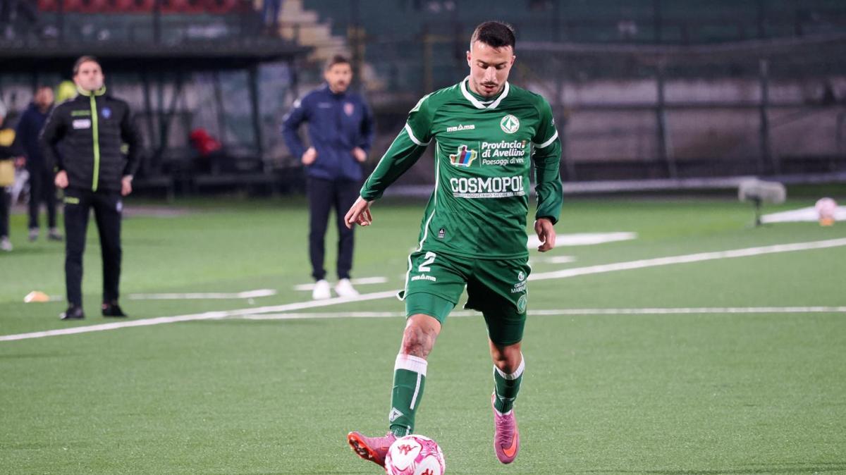 GdS - "Reggiana avanti, pari Avellino. Ballardini debutta con un punto". Bene Enrici da rivedere Missori 