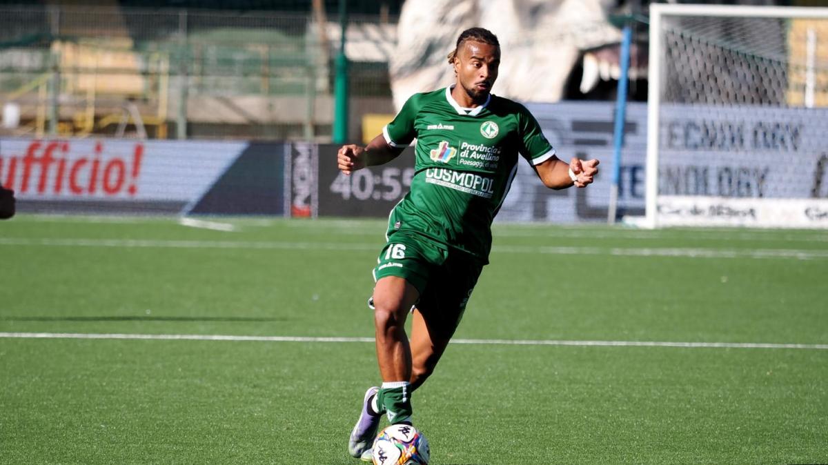 GdS - "Iannarilli segna di testa. L’Avellino gela il Catanzaro". Kumi insufficiente, bene Sala. Promosso Ballardini 