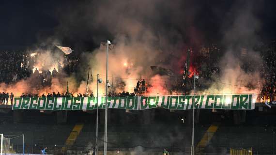 Avellino-Catanzaro, consentito l'accesso con bottiglie d'acqua e cibo