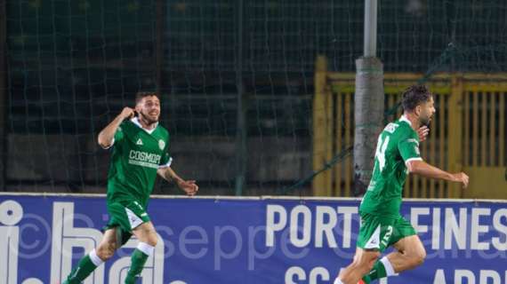 Benevento-Avellino 1-2, fine primo tempo: reazione da lupi, partita bellissima