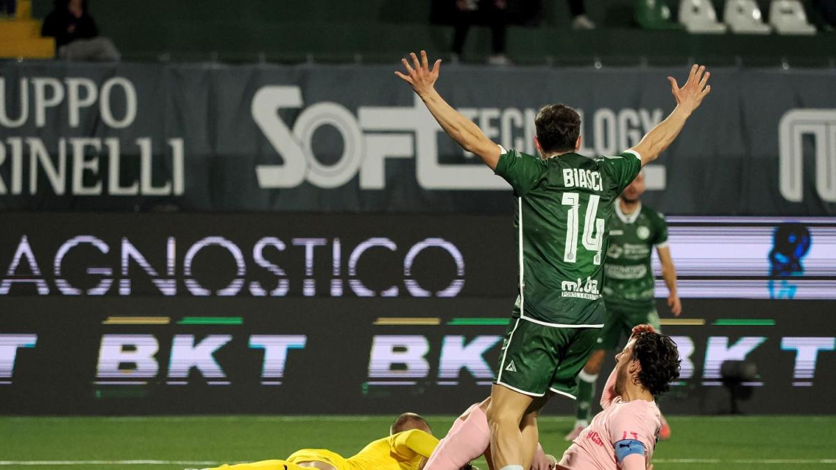 Monza-Avellino 2-1, le pagelle: Daffara le prende quasi tutte, Besaggio svetta a centrocampo, segna sempre Biasci