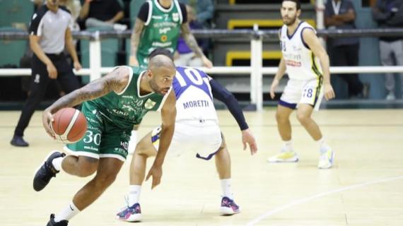 Scandone Avellino straripante all’esordio