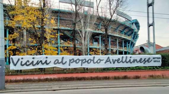 Da Bologna lo striscione: "Vicini al Popolo Avellinese"