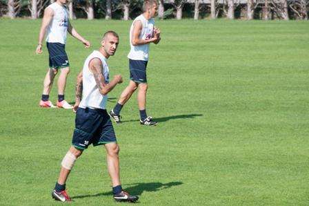 Violento acquazzone a Rivisondoli, allenamento pomeridiano in palestra per i lupi